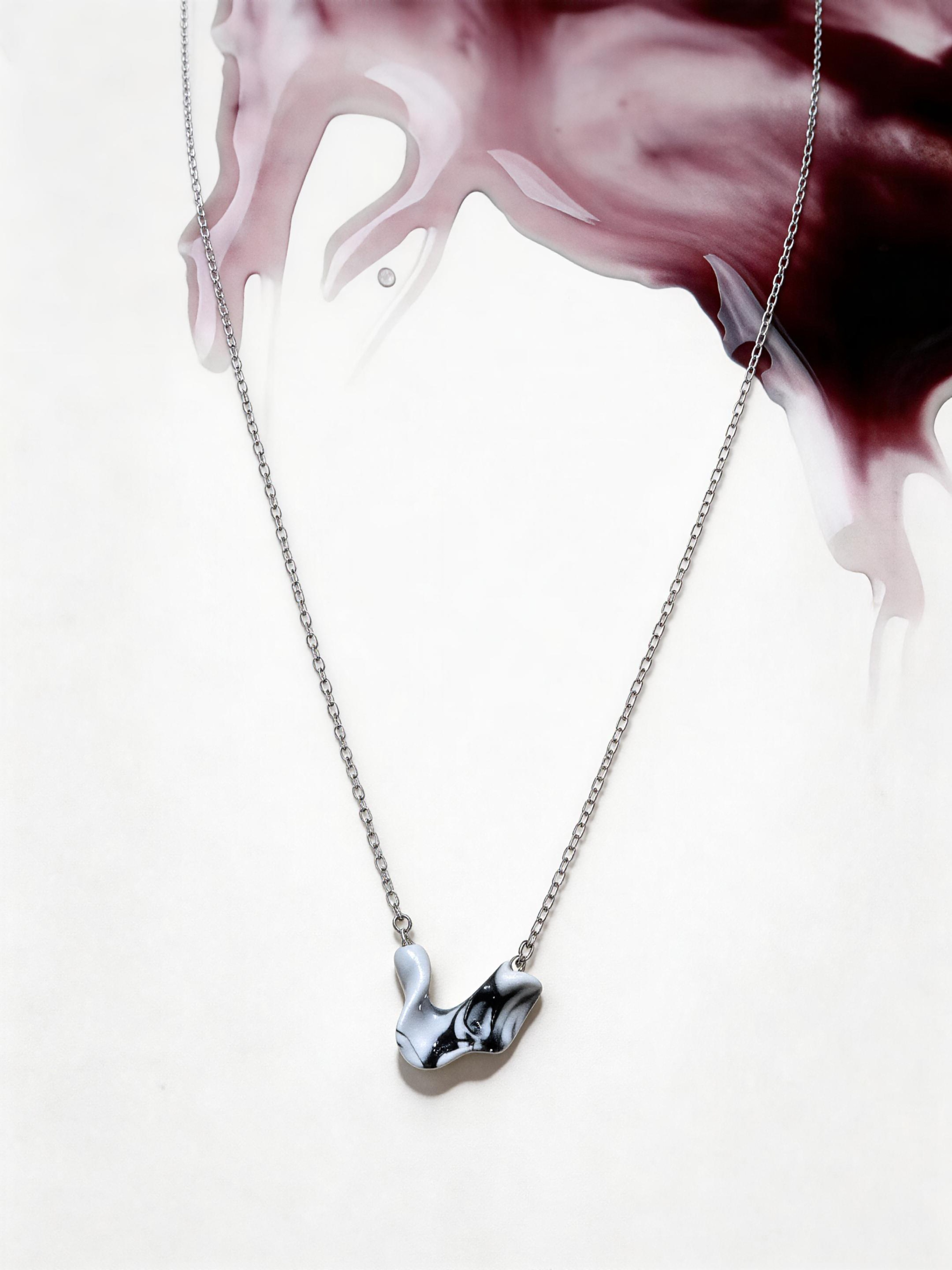 Sculpted Pause high-temperature white ceramic earrings
